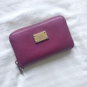 Michael Kors, EUC, Women's, Plum Zip-Around Wallet, Zipper Closure